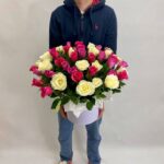 51 роза кения в коробке
