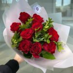 9 красных роз