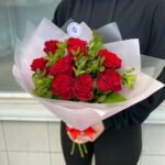 9 красных роз