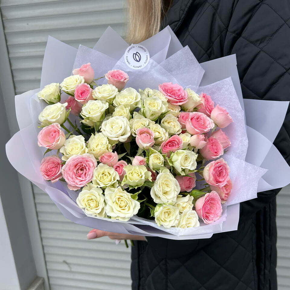 букет из кустовых роз