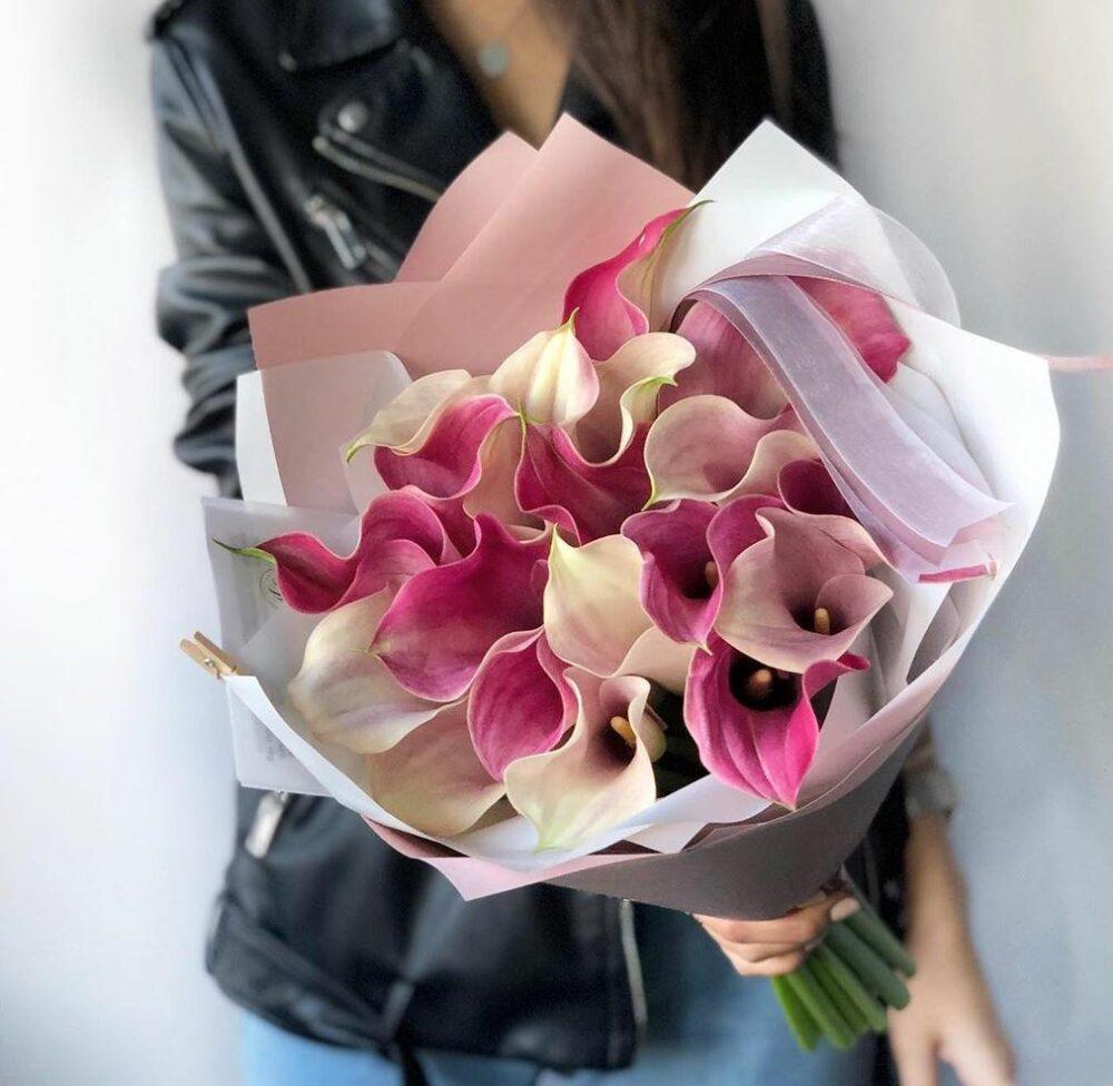 belye-i-rozovye-kally каллы