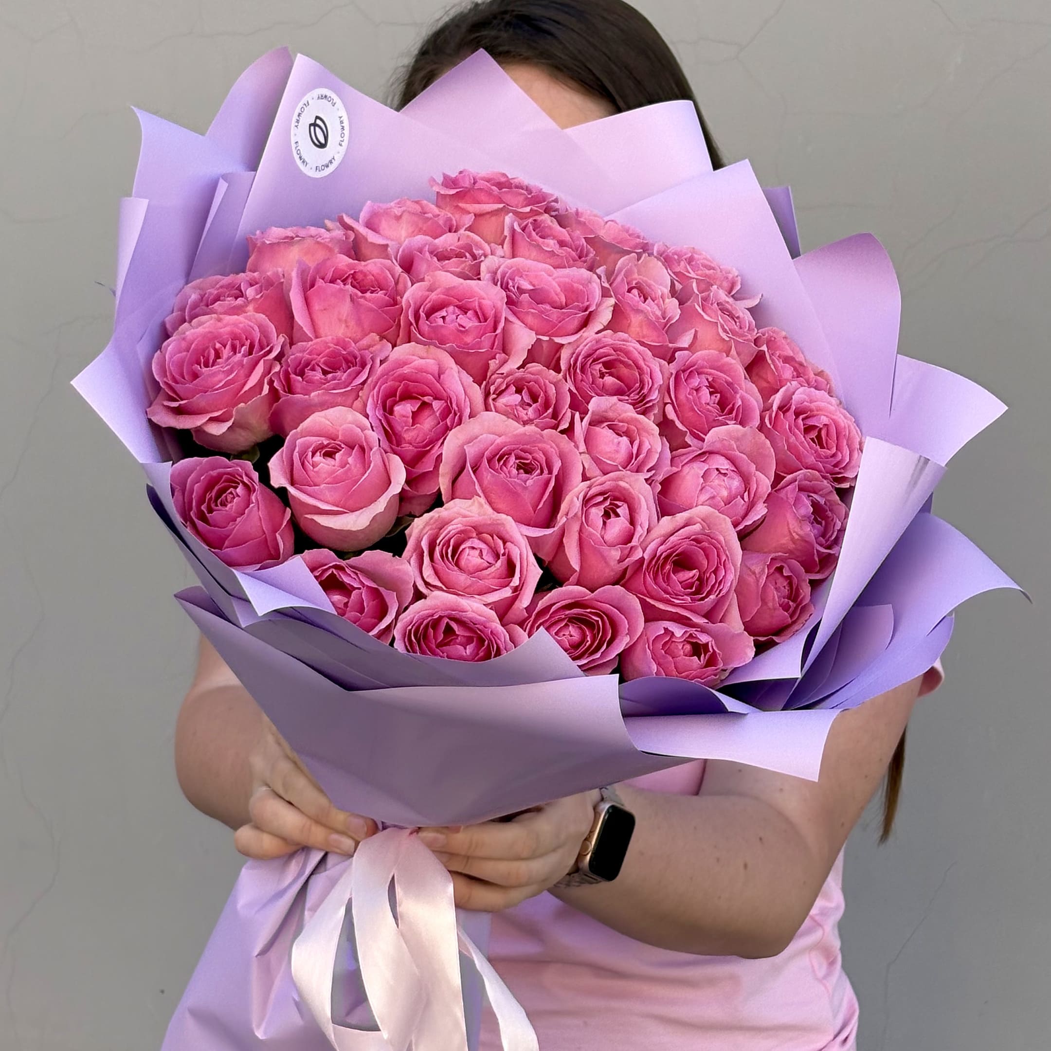 розовые розы 35 шт