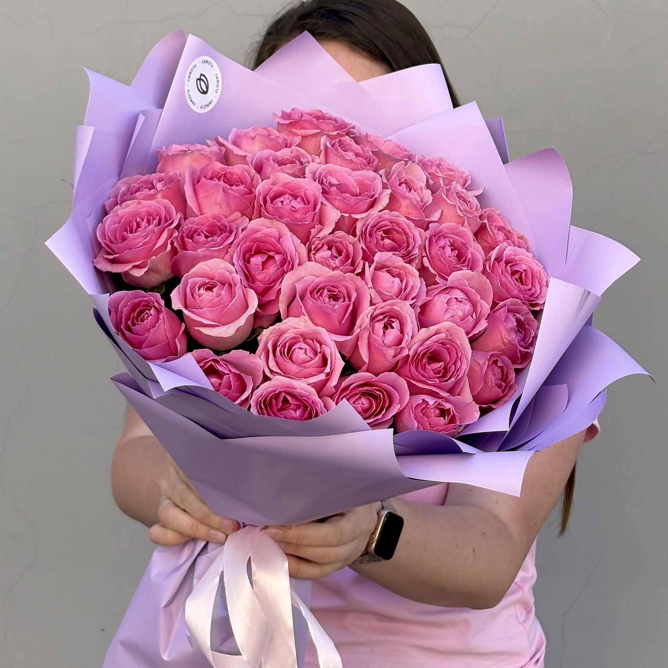 розовые розы 35 шт